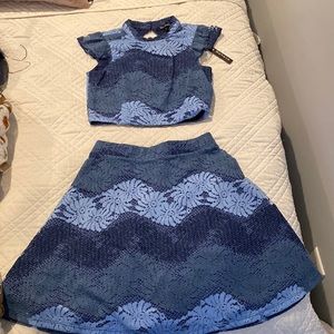 Girls two piece lace outfit with tags